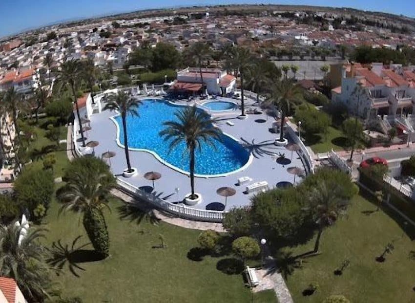 3 slaapkamer Huis te koop in El Limonar met zwembad - € 160.000 (Ref: 9722687)