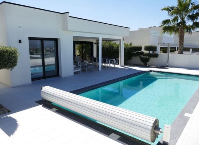 4 quarto Moradia para venda em Benijófar com piscina - 675 000 € (Ref: 9722689)