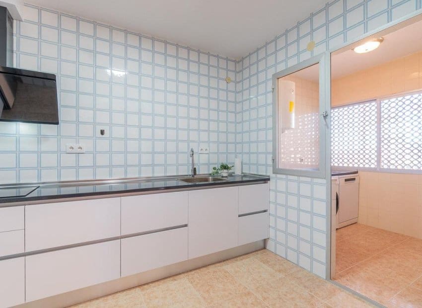 3 sovrum Lägenhet till salu i Orihuela Costa med pool - 189 900 € (Ref: 9722690)