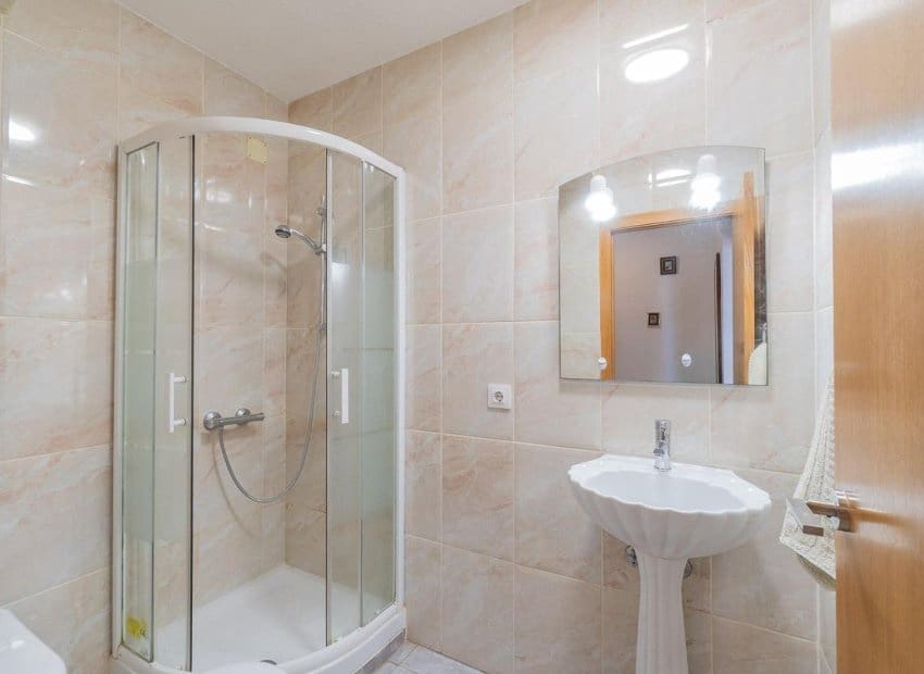 3 sovrum Lägenhet till salu i Orihuela Costa med pool - 189 900 € (Ref: 9722690)