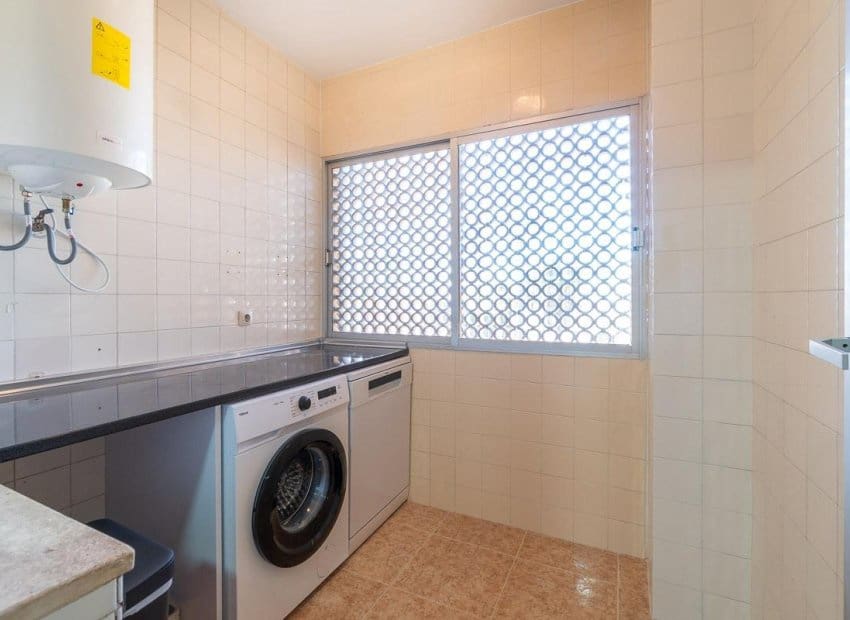 3 sovrum Lägenhet till salu i Orihuela Costa med pool - 189 900 € (Ref: 9722690)