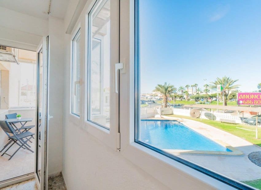 3 sovrum Lägenhet till salu i Orihuela Costa med pool - 189 900 € (Ref: 9722690)