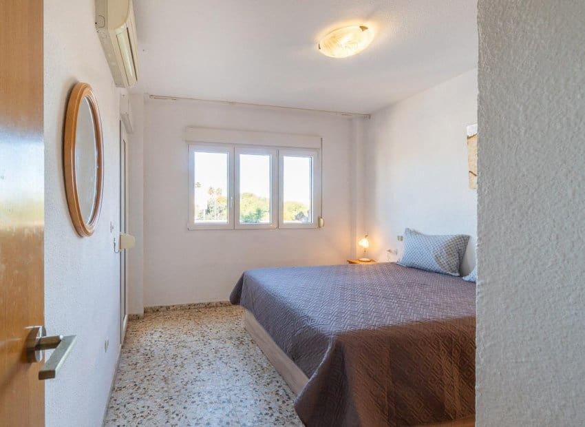 3 sovrum Lägenhet till salu i Orihuela Costa med pool - 189 900 € (Ref: 9722690)