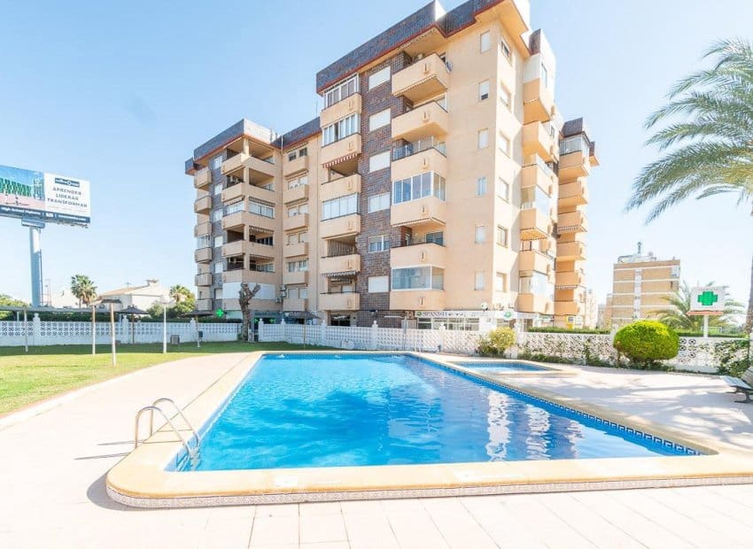 3 sovrum Lägenhet till salu i Orihuela Costa med pool - 189 900 € (Ref: 9722690)