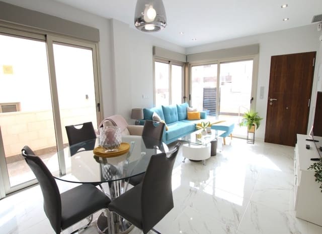 3 makuuhuone Huvila myytävänä paikassa Villamartin, Orihuela mukana uima-altaan - 365 000 € (Ref: 9729478)