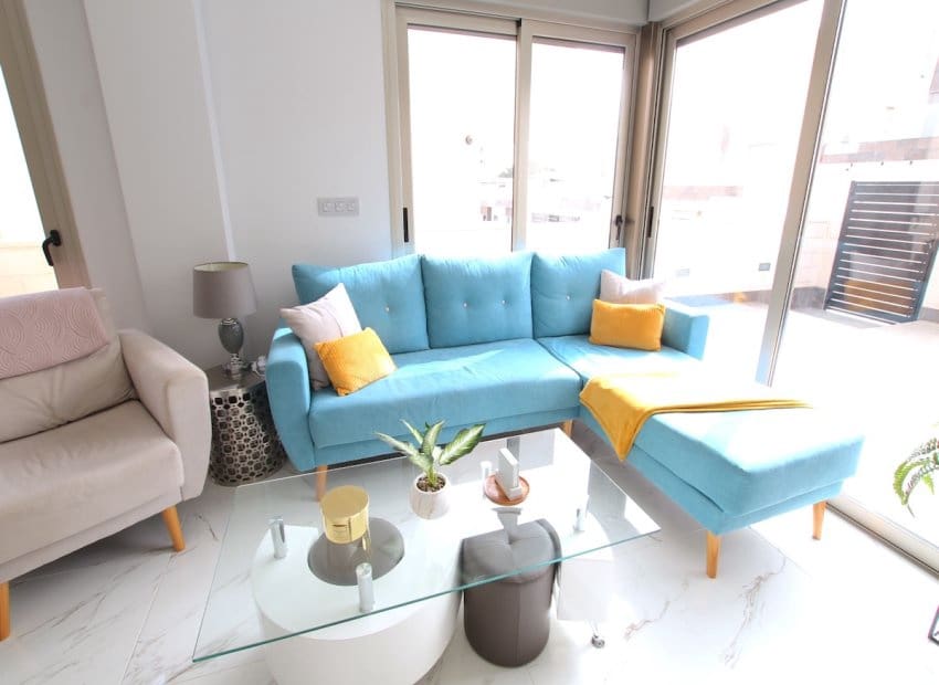 3 makuuhuone Huvila myytävänä paikassa Villamartin mukana uima-altaan - 365 000 € (Ref: 9729478)