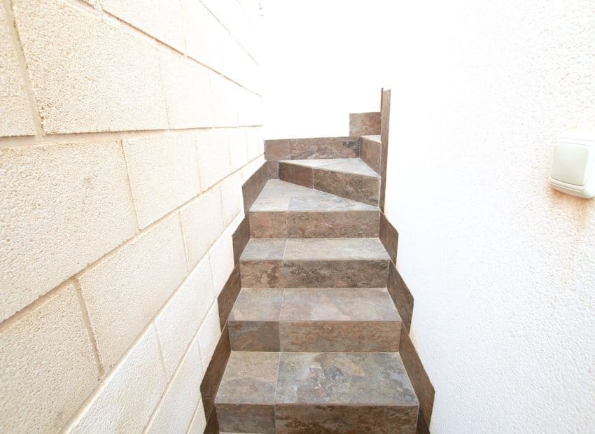 3 makuuhuone Huvila myytävänä paikassa Villamartin mukana uima-altaan - 365 000 € (Ref: 9729478)