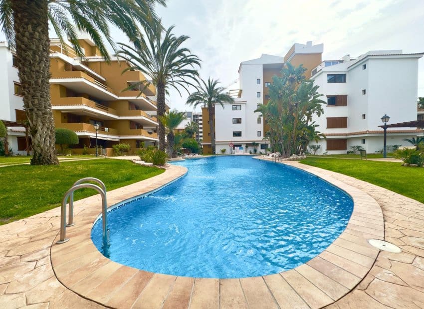 2 bedroom Apartment for sale in Punta Prima with pool - € 330,000 (Ref: 9729479)