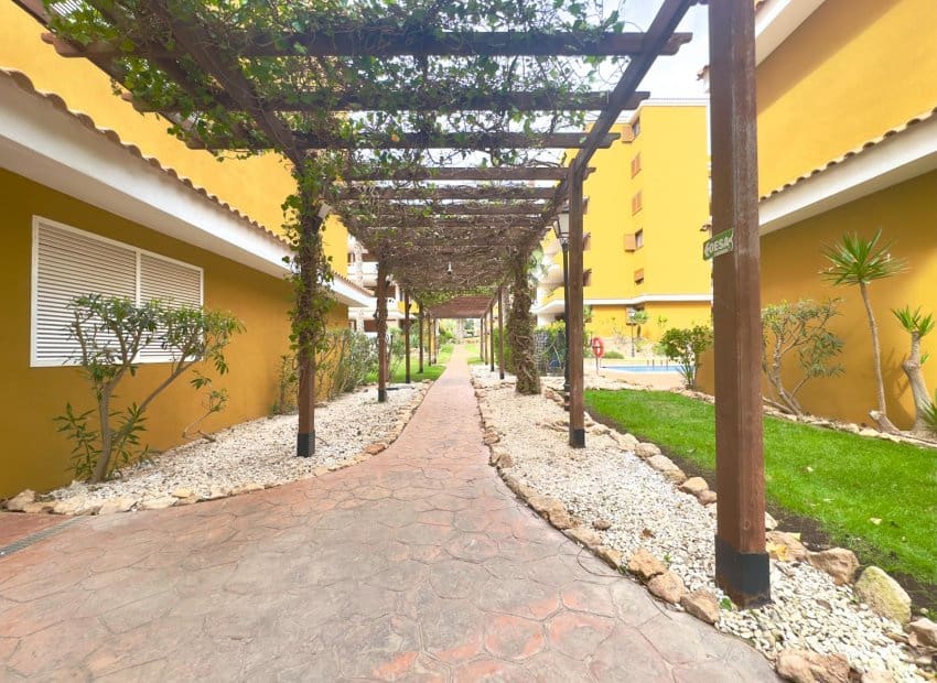 2 bedroom Apartment for sale in Punta Prima with pool - € 330,000 (Ref: 9729479)