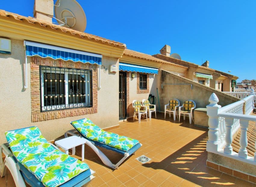 3 sypialnia Dom na sprzedaż w Playa Flamenca z basenem - 249 950 € (Ref: 9729481)