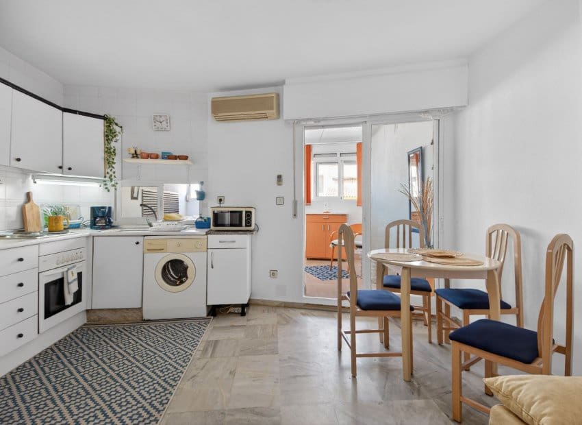 1 Zimmer Apartment zu verkaufen in Torrevieja - 127.000 € (Ref: 9729484)