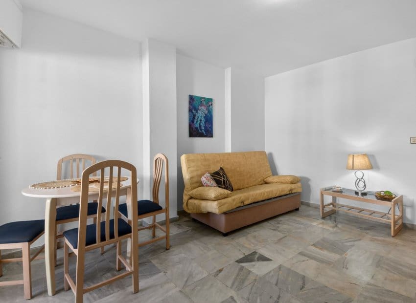 1 Zimmer Apartment zu verkaufen in Torrevieja - 127.000 € (Ref: 9729484)