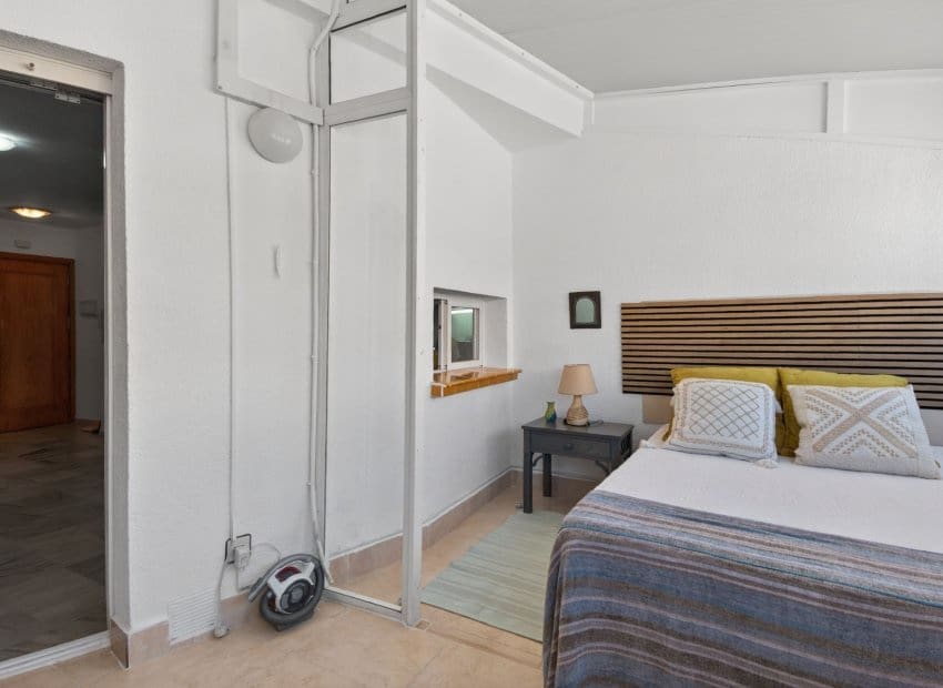 1 Zimmer Apartment zu verkaufen in Torrevieja - 127.000 € (Ref: 9729484)