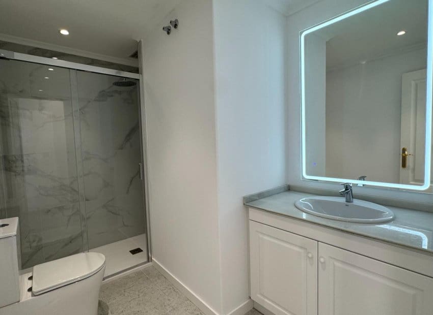 2 bedroom Apartment for sale in Campoamor with pool - € 249,000 (Ref: 9729485)