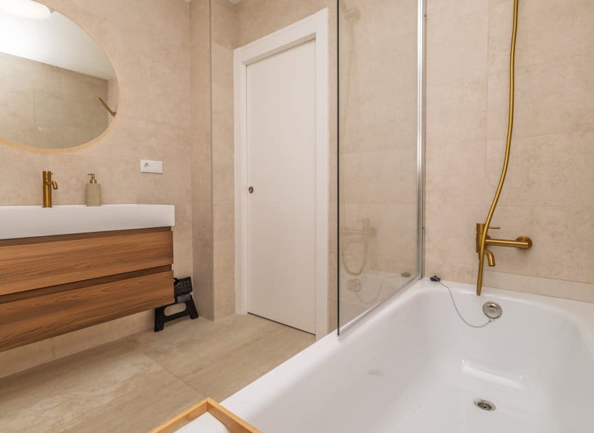 4 soveværelse Finca/Landehus til salg i La Hoya med swimmingpool - € 450.000 (Ref: 9729486)