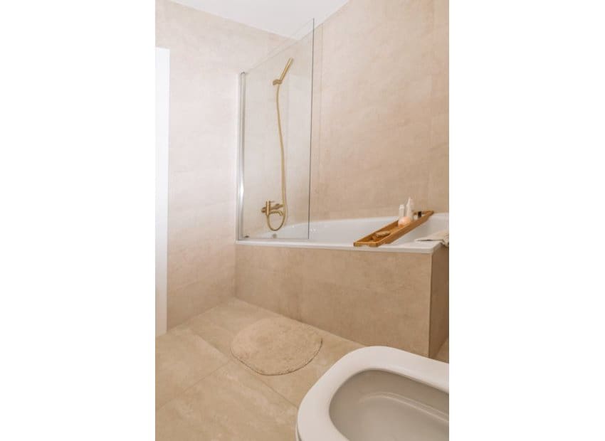 4 soveværelse Finca/Landehus til salg i La Hoya med swimmingpool - € 450.000 (Ref: 9729486)