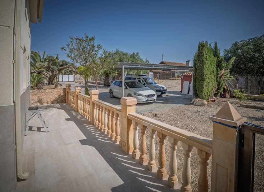 4 soveværelse Finca/Landehus til salg i La Hoya med swimmingpool - € 450.000 (Ref: 9729486)