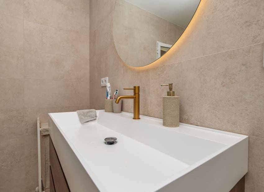 4 soveværelse Finca/Landehus til salg i La Hoya med swimmingpool - € 450.000 (Ref: 9729486)