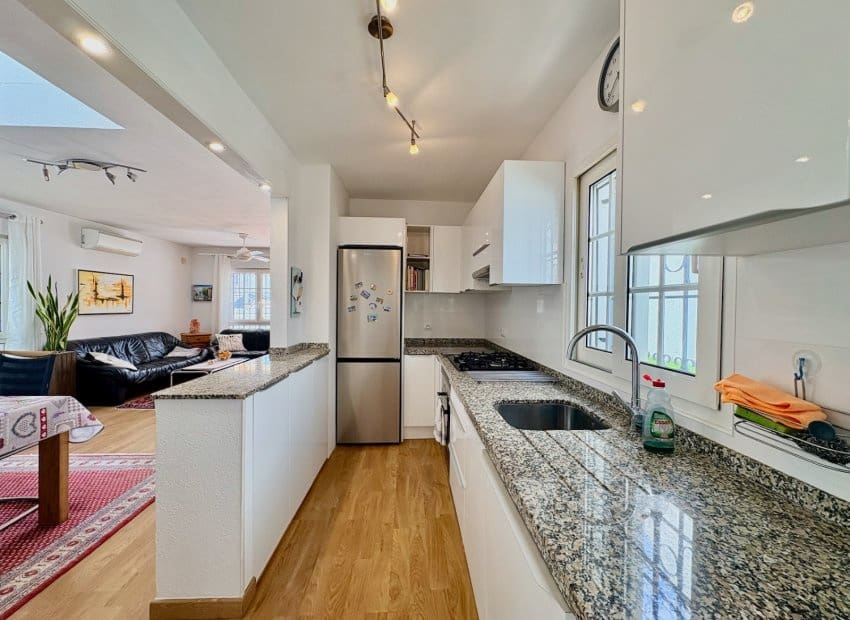 3 sovrum Villa till salu i Villamartin med pool - 289 000 € (Ref: 9733423)