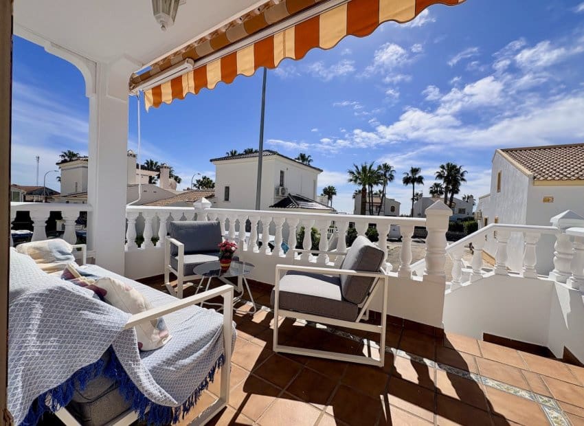 3 sovrum Villa till salu i Villamartin med pool - 289 000 € (Ref: 9733423)