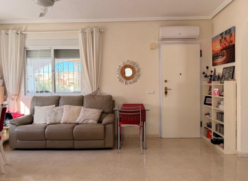 2 chambre Villa/Maison à vendre à Ciudad Quesada avec piscine - 229 900 € (Ref: 9733424)