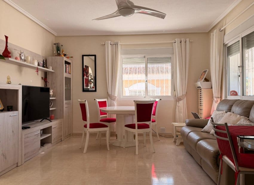 2 chambre Villa/Maison à vendre à Ciudad Quesada avec piscine - 229 900 € (Ref: 9733424)