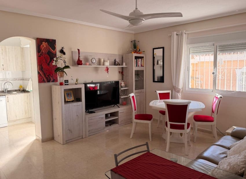 2 chambre Villa/Maison à vendre à Ciudad Quesada avec piscine - 229 900 € (Ref: 9733424)