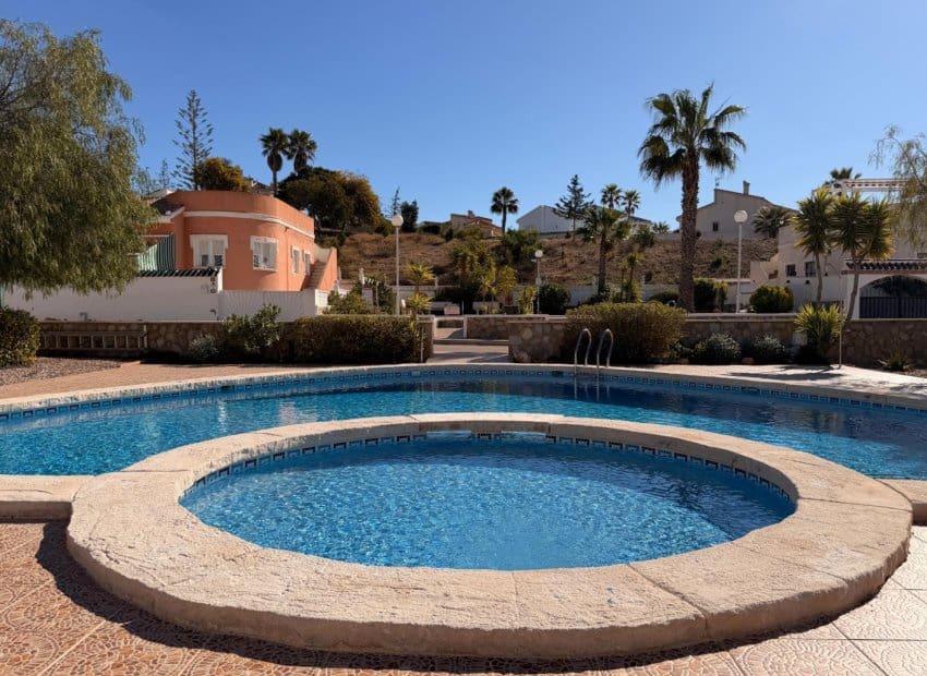 2 chambre Villa/Maison à vendre à Ciudad Quesada avec piscine - 229 900 € (Ref: 9733424)