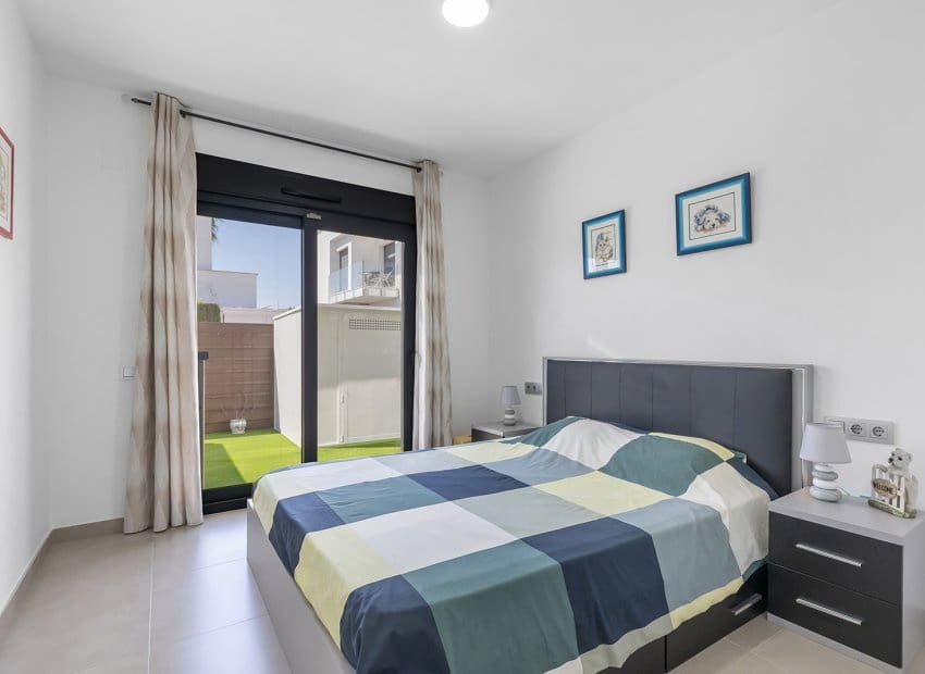 3 makuuhuone Huvila myytävänä paikassa Vistabella mukana uima-altaan - 419 500 € (Ref: 9735877)