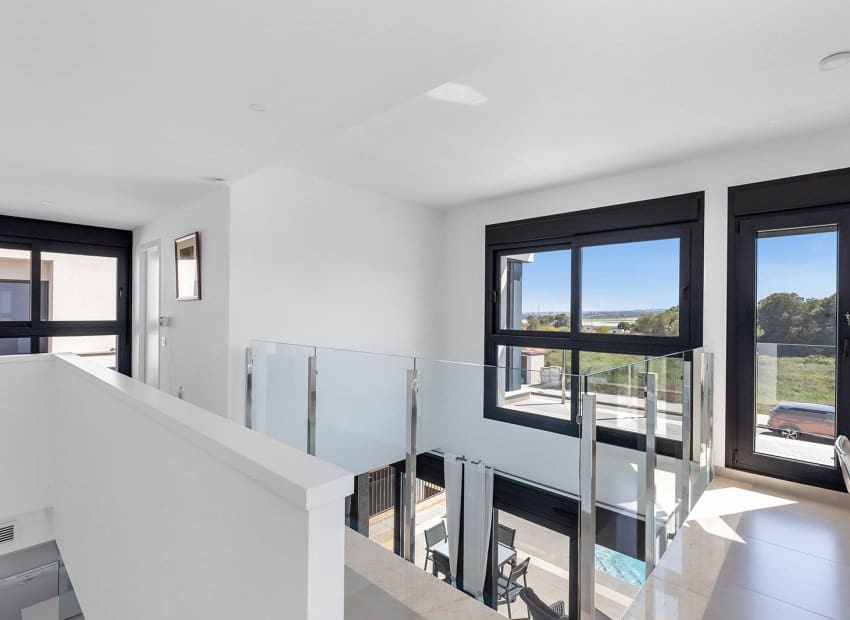 3 makuuhuone Huvila myytävänä paikassa Vistabella mukana uima-altaan - 419 500 € (Ref: 9735877)