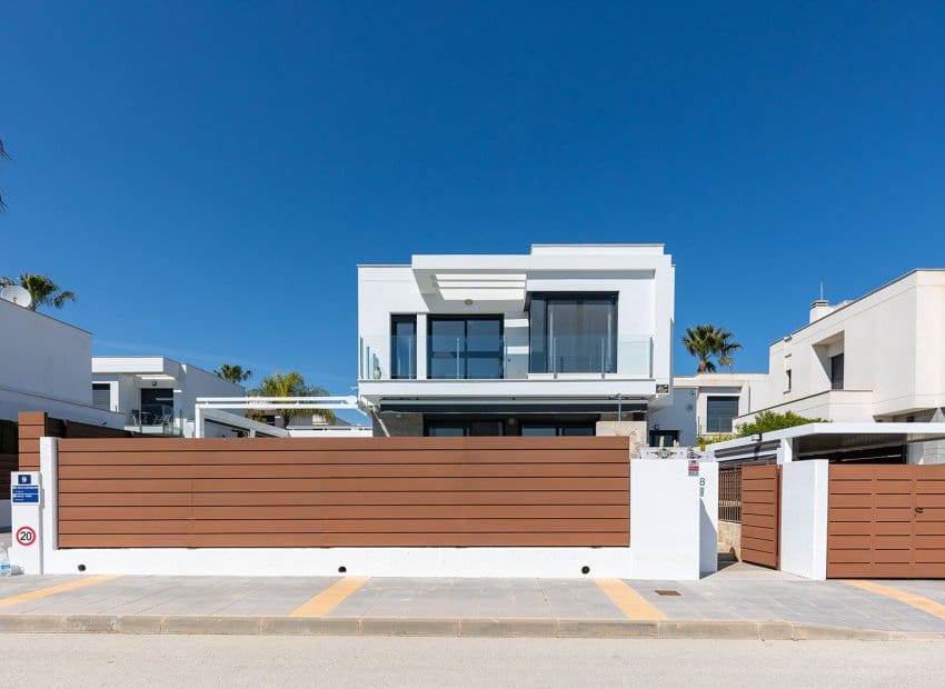 3 makuuhuone Huvila myytävänä paikassa Vistabella mukana uima-altaan - 419 500 € (Ref: 9735877)