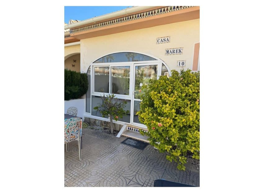 2 sovrum Lägenhet till salu i Dona Pepa med pool - 165 000 € (Ref: 9735879)