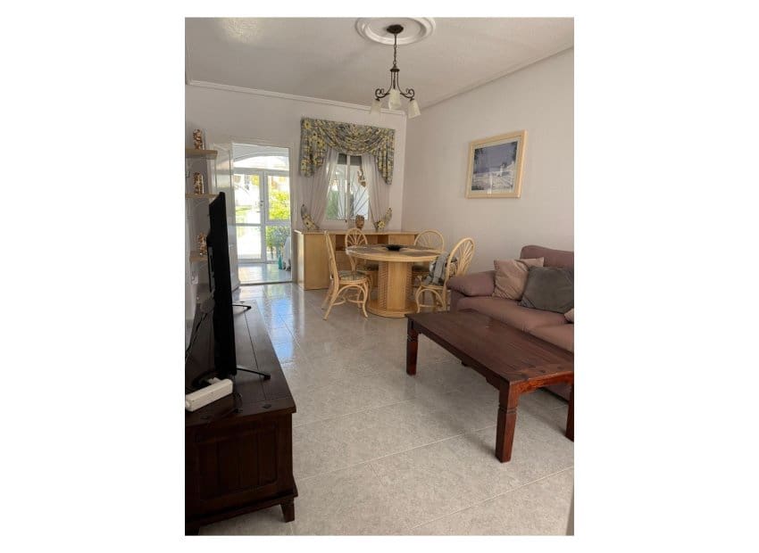 2 sovrum Lägenhet till salu i Dona Pepa med pool - 165 000 € (Ref: 9735879)