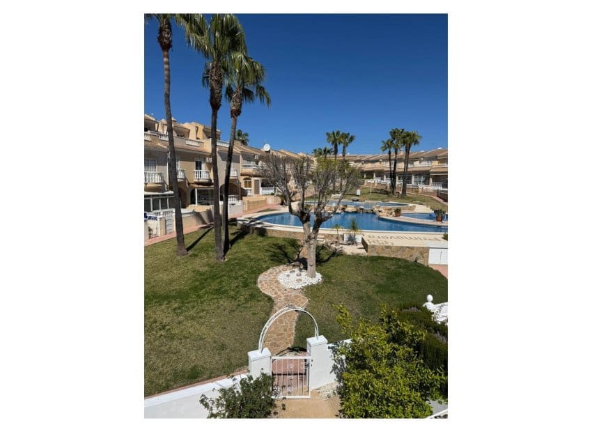 2 sovrum Lägenhet till salu i Dona Pepa med pool - 165 000 € (Ref: 9735879)