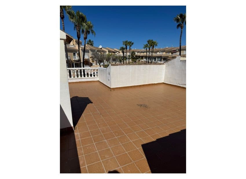 2 sovrum Lägenhet till salu i Dona Pepa med pool - 165 000 € (Ref: 9735879)