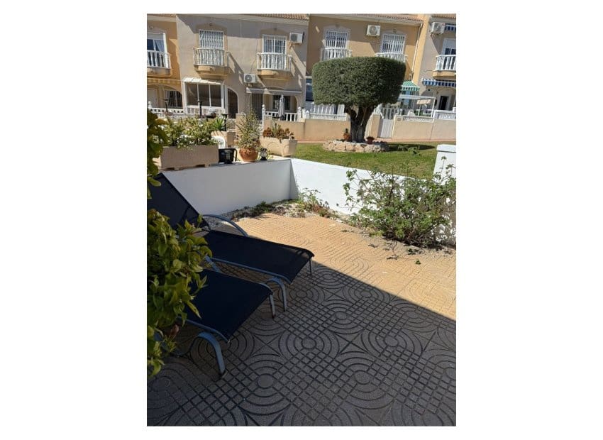 2 sovrum Lägenhet till salu i Dona Pepa med pool - 165 000 € (Ref: 9735879)