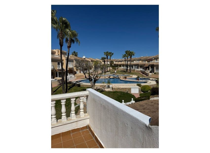 2 sovrum Lägenhet till salu i Dona Pepa med pool - 165 000 € (Ref: 9735879)