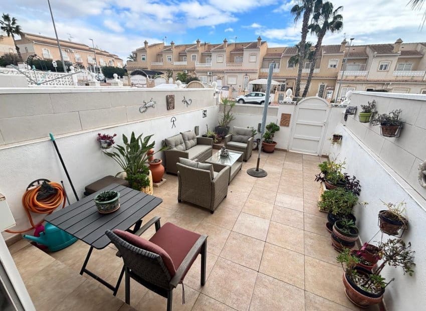 2 chambre Maison de Ville à vendre à Dona Pepa avec piscine - 164 995 € (Ref: 9735880)