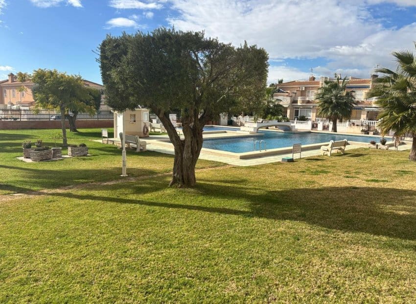 2 chambre Maison de Ville à vendre à Dona Pepa avec piscine - 164 995 € (Ref: 9735880)