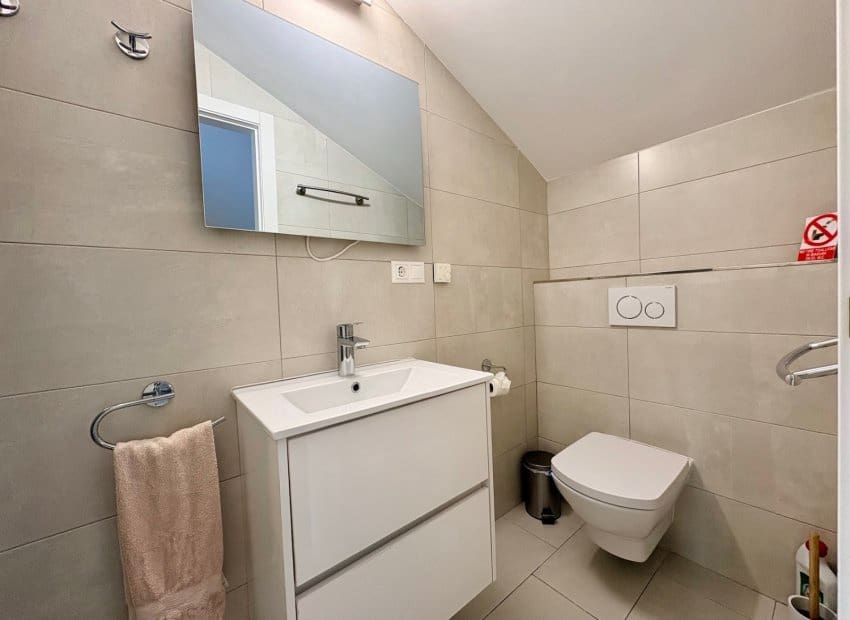 4 bedroom Apartment for sale in Cabo Roig with pool - € 390,000 (Ref: 9739155)