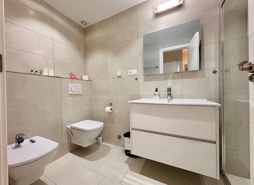 4 bedroom Apartment for sale in Cabo Roig with pool - € 390,000 (Ref: 9739155)