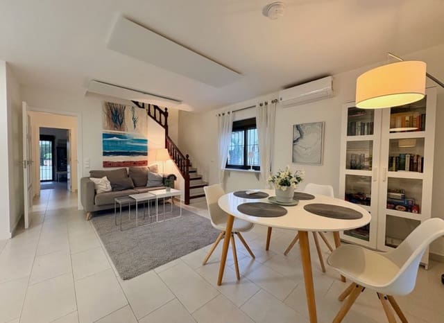 4 soveværelse Lejlighed til salg i Cabo Roig, Orihuela med swimmingpool - € 390.000 (Ref: 9739155)