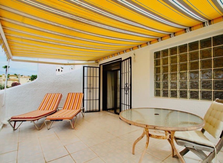 4 bedroom Apartment for sale in Cabo Roig with pool - € 390,000 (Ref: 9739155)