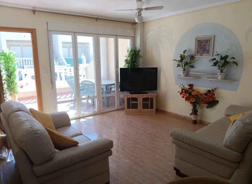 2 bedroom Apartment for sale in Los Palacios - € 95,800 (Ref: 9740219)