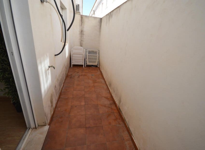 2 bedroom Apartment for sale in Los Palacios - € 95,800 (Ref: 9740219)