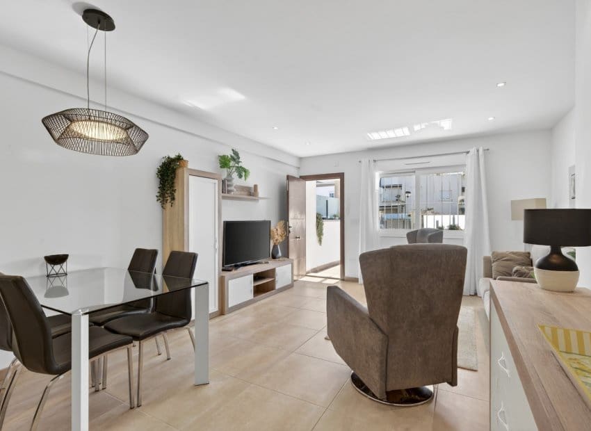 3 slaapkamer Appartement te koop in Aguas Nuevas met zwembad - € 259.000 (Ref: 9742169)