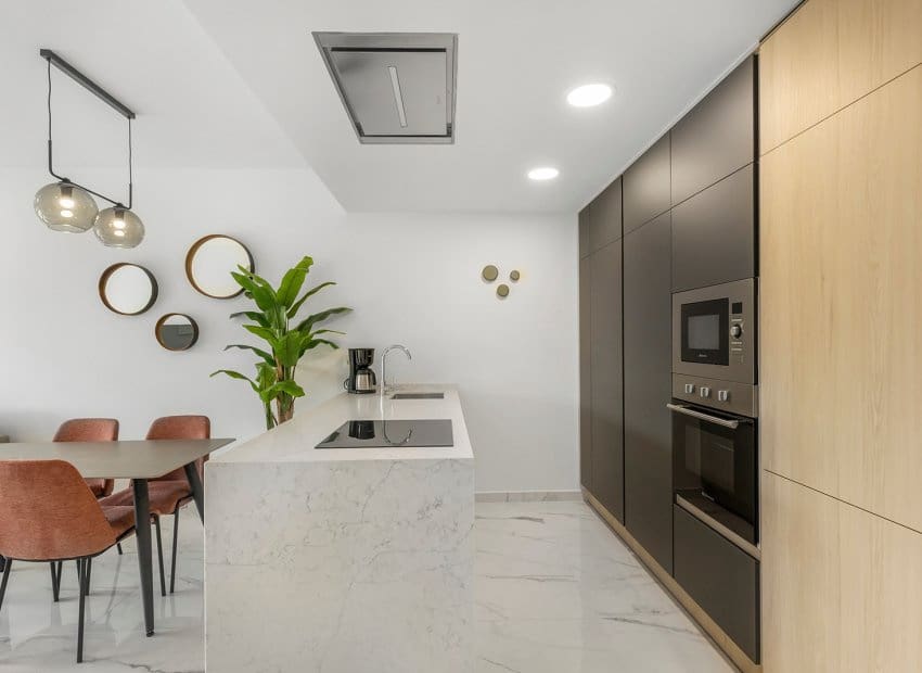 2 bedroom Apartment for sale in Los Altos - € 299,900 (Ref: 9745851)