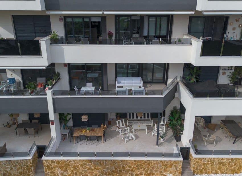 2 bedroom Apartment for sale in Los Altos - € 299,900 (Ref: 9745851)