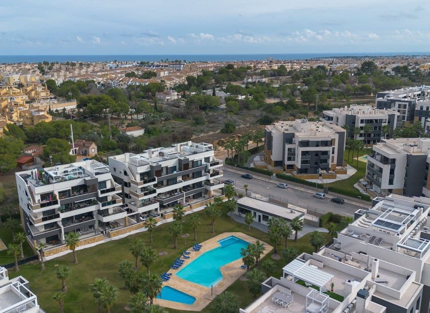 2 bedroom Apartment for sale in Los Altos - € 299,900 (Ref: 9745851)