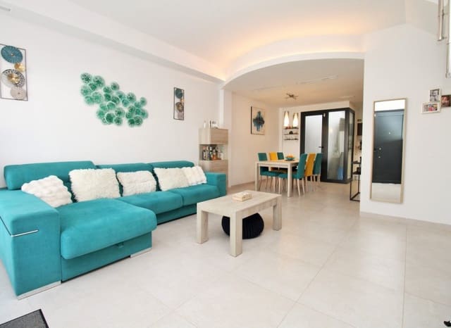 2 soverom Hus til salgs i Villamartin, Orihuela med svømmebasseng - € 294 990 (Ref: 9745852)